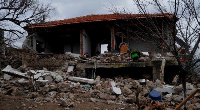 Çanakkale beşik gibi sallandı! Bu sabah 3 ayrı deprem oldu Çanakkale beşik gibi sallandı! Bu sabah 3 ayrı deprem oldu