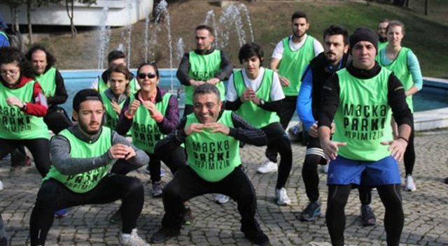 CHP&#039;li Tanrıkulu Maçka Parkı protestosunda yoga yaptı