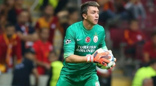 Cimbom, Muslera ile sözleşme uzatıyor