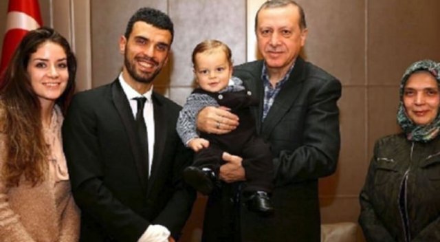 Cumhurbaşkanı Erdoğan'a sürpriz ziyaret Cumhurbaşkanı Erdoğan'a sürpriz ziyaret
