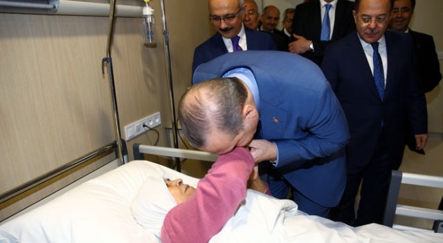Cumhurbaşkanı Erdoğan&#039;la duygulandıran diyalog!
