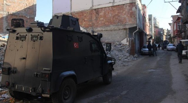 Depoda patlayıcı madde olduğu ihbarı polisi harekete geçirdi Depoda patlayıcı madde olduğu ihbarı polisi harekete geçirdi