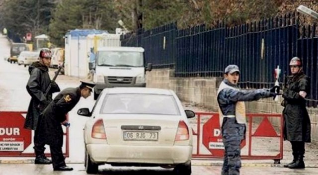 Devlet sırrını taşıyan kişi ortaya çıktı Devlet sırrını taşıyan kişi ortaya çıktı