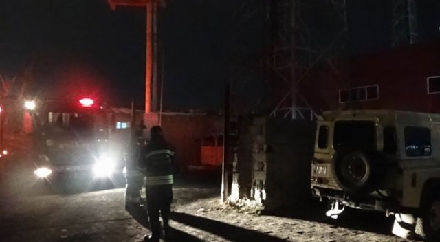 Diyarbakır’da baz istasyonlarına molotoflu saldırı Diyarbakır’da baz istasyonlarına molotoflu saldırı