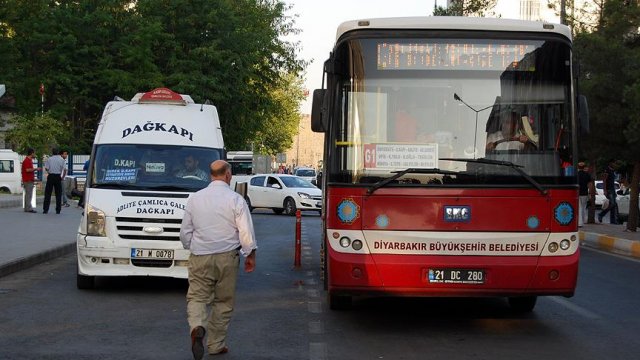 Diyarbakır&#039;da belediye otobüslerinde ücretsiz internet hizmeti