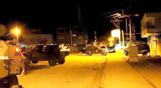 Diyarbakır'da kahvehanede silahlı saldırı: 1 ölü, 2 yaralı