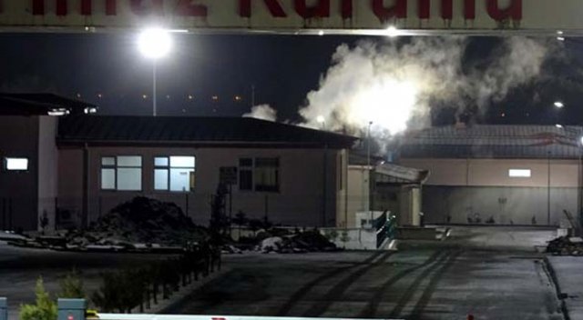 Düzce Cezaevi'nde mahkum yangın çıkardı Düzce Cezaevi'nde mahkum yangın çıkardı