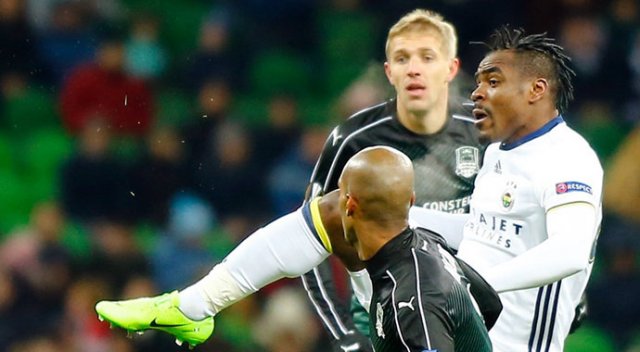 Emenike 2 ay sonra yeniden ilk 11&#039;de