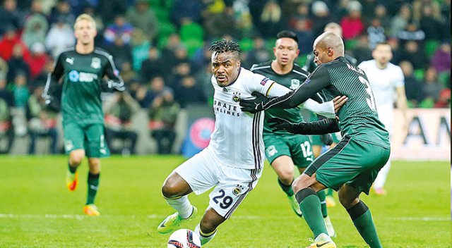 Emenike çıldırttı Emenike çıldırttı