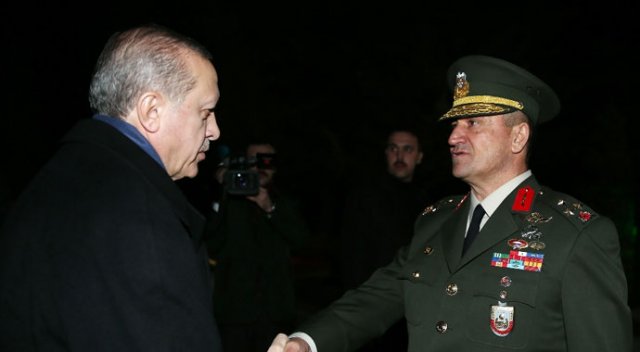 Erdoğan 2. Ordu Komutanlığını ziyaret etti Erdoğan 2. Ordu Komutanlığını ziyaret etti