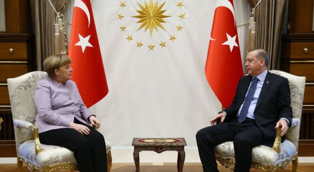 Erdoğan-Merkel görüşmesi başladı