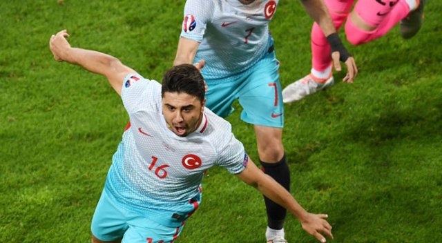 Euro 2016’dan en çok pay Fenerbahçe’ye Euro 2016’dan en çok pay Fenerbahçe’ye
