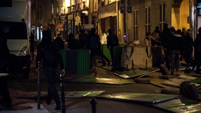 Fransa'da polis şiddetine tepkiler dinmiyor Fransa'da polis şiddetine tepkiler dinmiyor