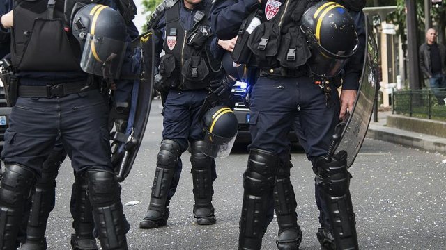 Fransa'da polise coplu işkence suçlaması Fransa'da polise coplu işkence suçlaması