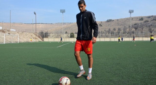 Futbol sevdası Libya’dan Malatya’ya sürükledi