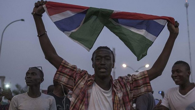 Gambiya, İngiliz Milletler Topluluğu'na katılıyor Gambiya, İngiliz Milletler Topluluğu'na katılıyor