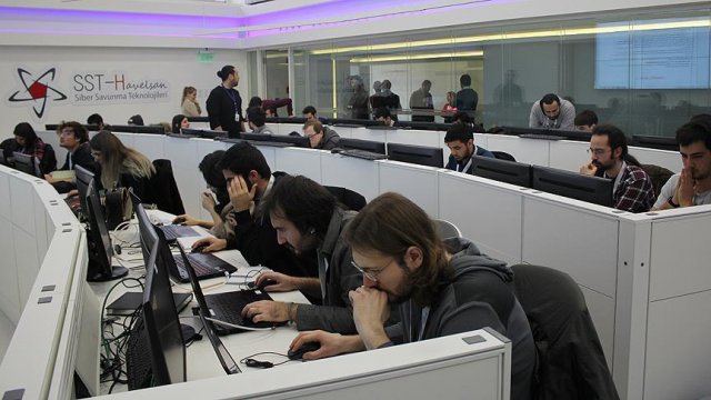 HAVELSAN, uzmanlığını gençlere aktarıyor