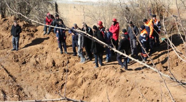 Hazine ararken göçük altında kaldılar Hazine ararken göçük altında kaldılar
