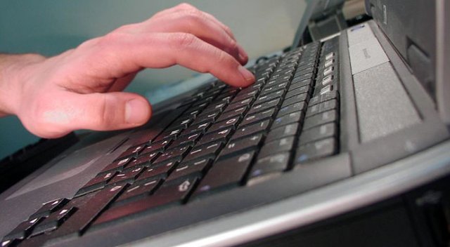 Hırsızı internet ilanından yakalattı Hırsızı internet ilanından yakalattı