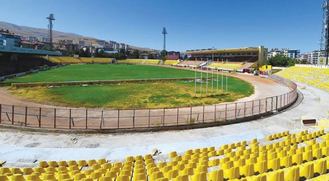 İnönü Stadı kapatıldı