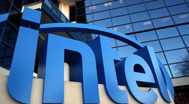 Intel'den Trump görüşmesi sonrası ABD'ye 7 milyar dolarlık yatırım kararı Intel'den Trump görüşmesi sonrası ABD'ye 7 milyar dolarlık yatırım kararı