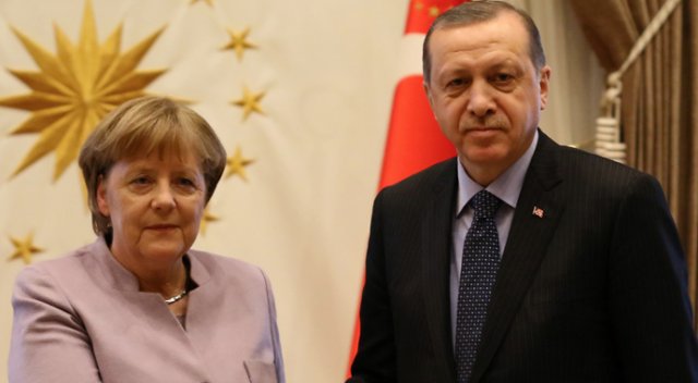 İslam ile terör biraraya gelemez İslam ile terör biraraya gelemez