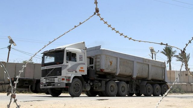 İsrail'den Gazze'ye 'çakıl taşı' yasağı İsrail'den Gazze'ye 'çakıl taşı' yasağı