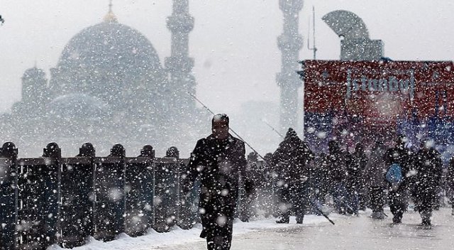 İstanbullular'a kar uyarısı İstanbullular'a kar uyarısı