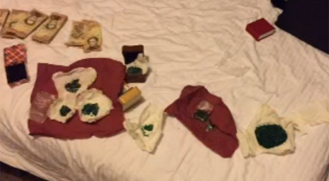 İstanbul’da kaçak zümrüt operasyonu İstanbul’da kaçak zümrüt operasyonu