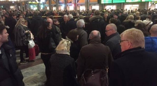 İsveç'te tren istasyonunda bomba alarmı İsveç'te tren istasyonunda bomba alarmı