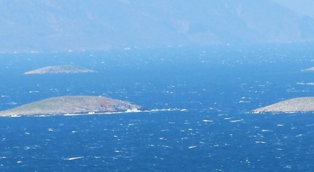 Kardak nöbetine ’fırtına’ arası Kardak nöbetine ’fırtına’ arası