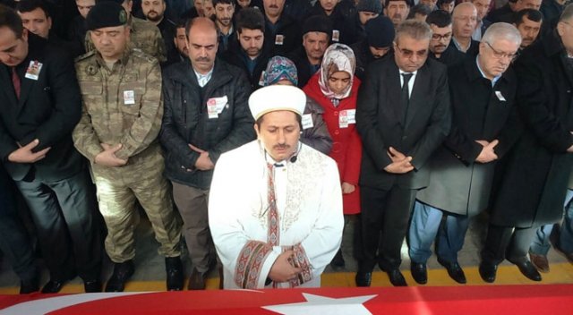 Kayseri şehidi son yolculuğuna uğurlandı Kayseri şehidi son yolculuğuna uğurlandı
