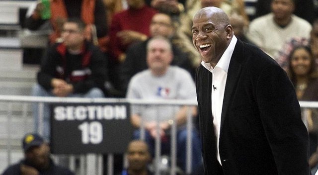 Magic Johnson yeniden Lakers'ta Magic Johnson yeniden Lakers'ta