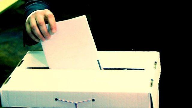 Meksika'da evli kadınların oy kullanmasına izin verilmeyince seçimler iptal oldu Meksika'da evli kadınların oy kullanmasına izin verilmeyince seçimler iptal oldu