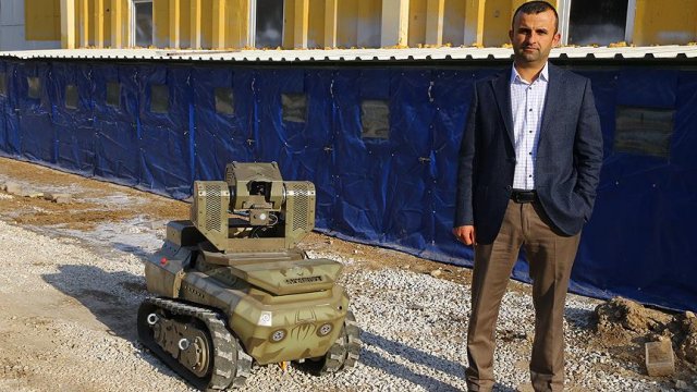 Mini tank 'ANKEBOT' kışla yolu gözlüyor Mini tank 'ANKEBOT' kışla yolu gözlüyor