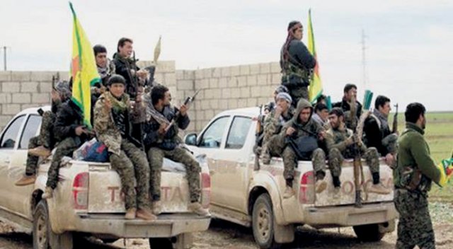 Minibüslerle terör örgütü PKK/YPG'ye katılmışlar Minibüslerle terör örgütü PKK/YPG'ye katılmışlar