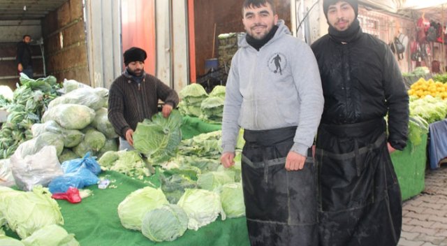 Pazar tezgahlarındaki fiyatlarda mart ayında düşüş bekleniyor Pazar tezgahlarındaki fiyatlarda mart ayında düşüş bekleniyor