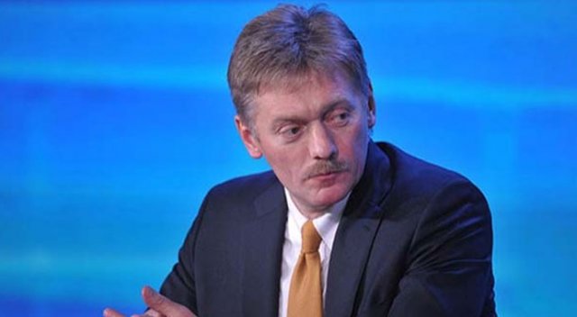 Putin'e 'katil' diyen gazetecinin özür dilemesini istedi Putin'e 'katil' diyen gazetecinin özür dilemesini istedi