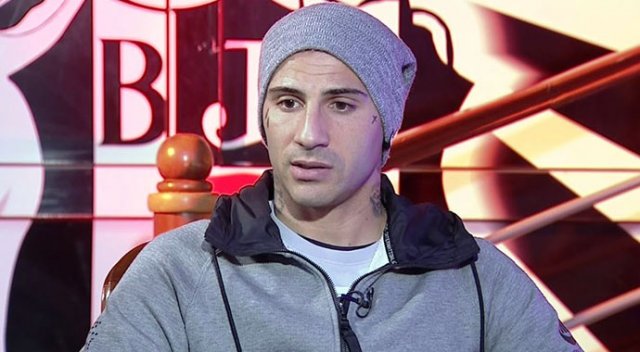Quaresma'dan Aziz Yıldırım'a cevap Quaresma'dan Aziz Yıldırım'a cevap