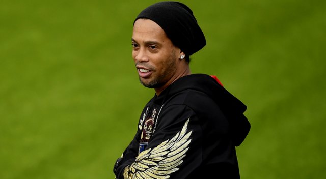 Ronaldinho: İstanbul'a geliyorum Ronaldinho: İstanbul'a geliyorum
