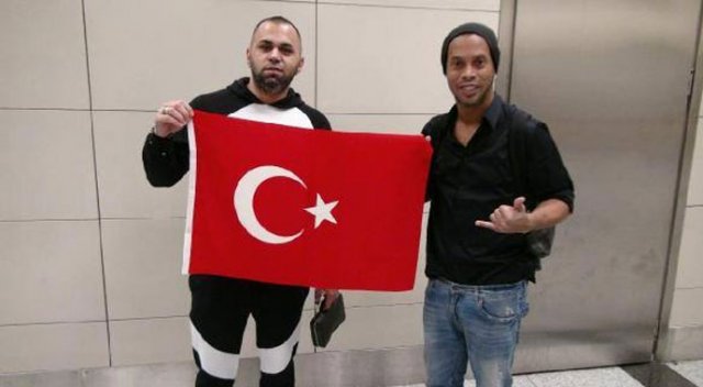 Ronaldinho İstanbul'da Ronaldinho İstanbul'da