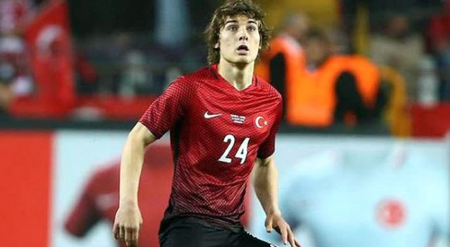 Ruslar'dan Çağlar için dudak uçuklatan teklif Ruslar'dan Çağlar için dudak uçuklatan teklif