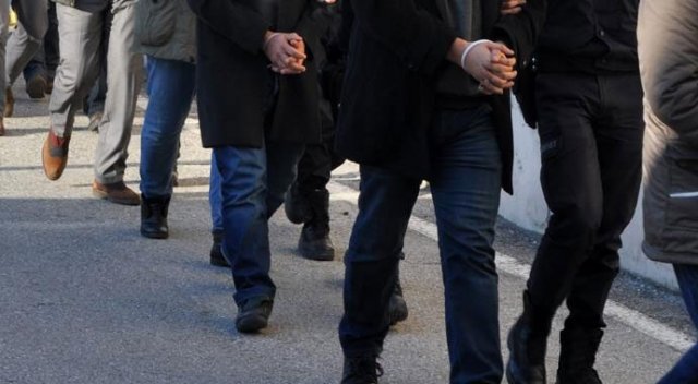 Sakarya'da FETÖ/PDY soruşturması: 14 gözaltı Sakarya'da FETÖ/PDY soruşturması: 14 gözaltı
