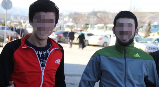 Samsun&#039;da bıçaklı saldırıya uğrayan 2 kişi hastanelik oldu