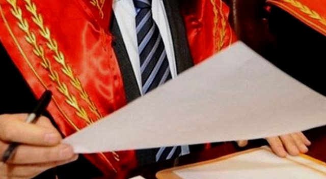 Savcılar FETÖ'nün kaçırdığı milyarlarca doların peşine düştü Savcılar FETÖ'nün kaçırdığı milyarlarca doların peşine düştü