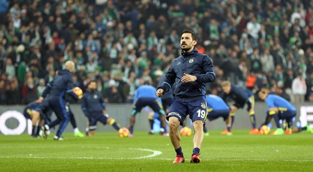 Şener Özbayraklı ilk kez!