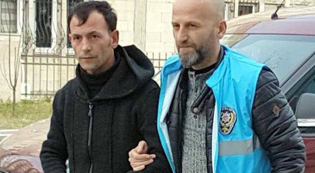 Sevgilisini 9 yerinden bıçakladı! Sevgilisini 9 yerinden bıçakladı!