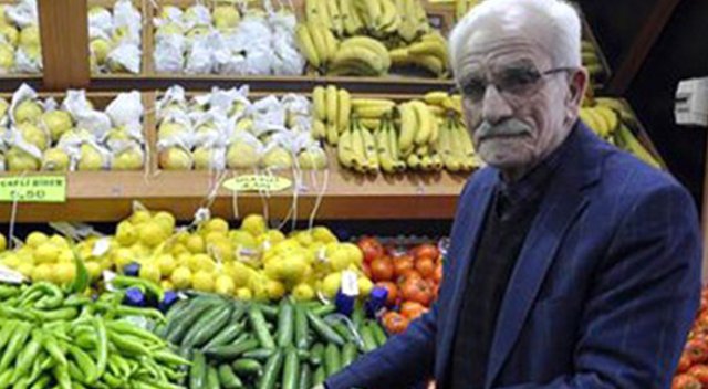 Seyyar satıcılıkla başladığı ticaret hayatında fabrika patronu oldu