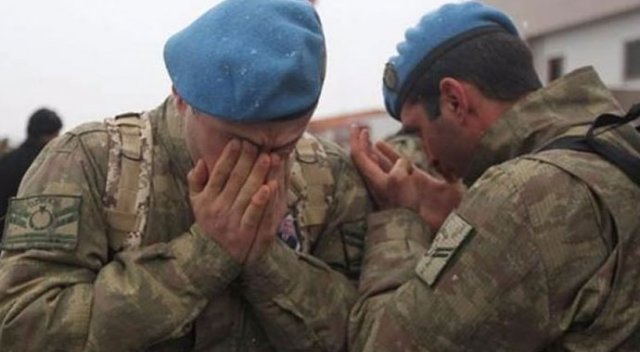 Silah arkadaşlarını böyle uğurladılar! Silah arkadaşlarını böyle uğurladılar!