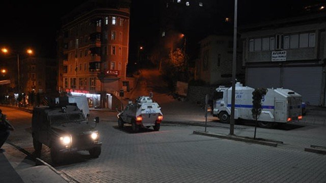 Şırnak'ta sokağa çıkma yasağının saatleri değişti Şırnak'ta sokağa çıkma yasağının saatleri değişti